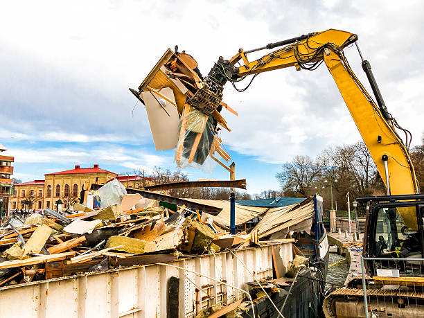 Best Junk Hauling Services  in Holton, KS